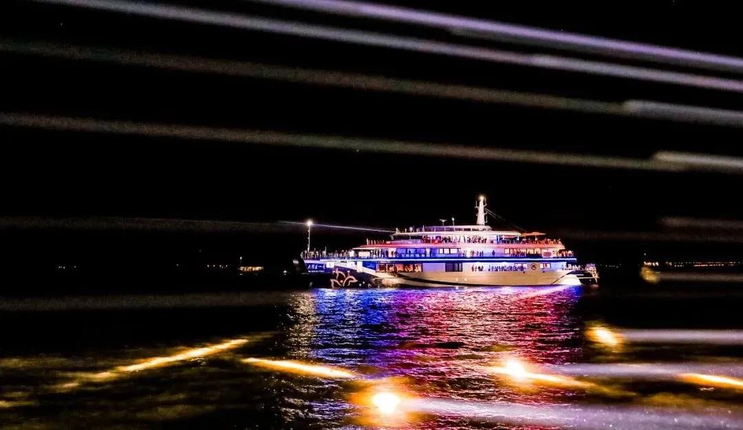 GVS用光打造“海上的移動(dòng)豪華城堡”，